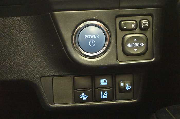 2021 Toyota Corolla Fielder 6AA-NKE165G (UW-69f5aa0663afd)[24]