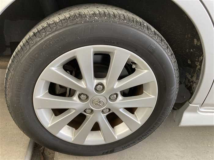 2013 Toyota Isis DBA-ZGM11W (UW-69f5aa0663866)[9]