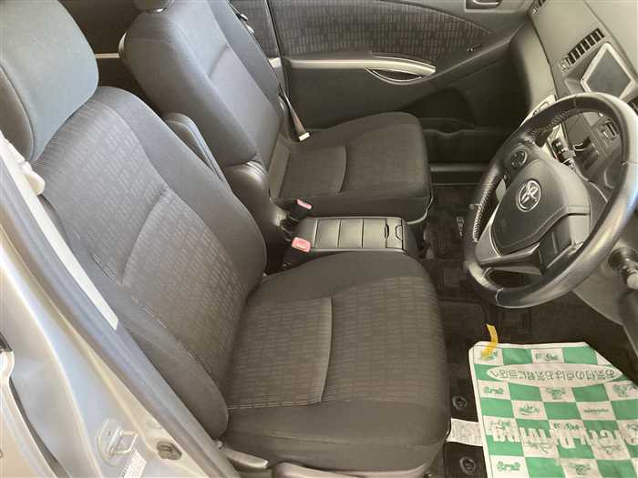 2013 Toyota Isis DBA-ZGM11W (UW-69f5aa0663866)[10]