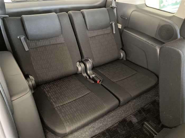 2013 Toyota Isis DBA-ZGM11W (UW-69f5aa0663866)[12]