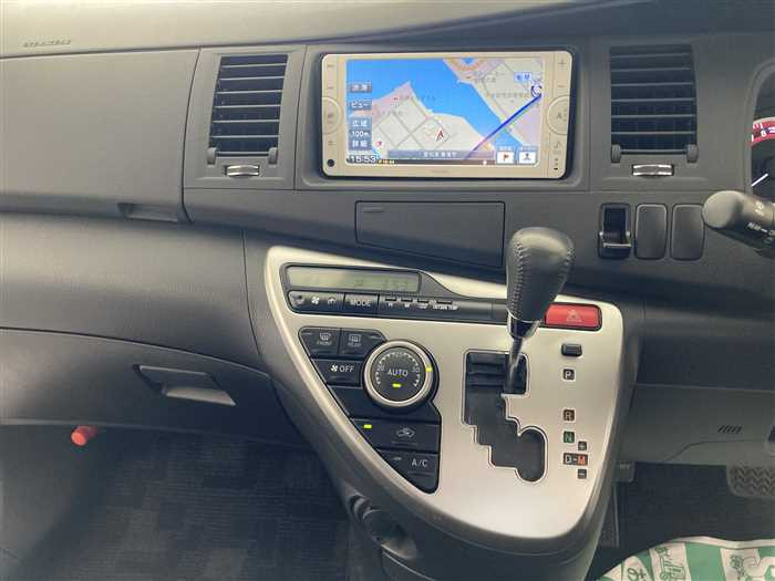 2013 Toyota Isis DBA-ZGM11W (UW-69f5aa0663866)[20]