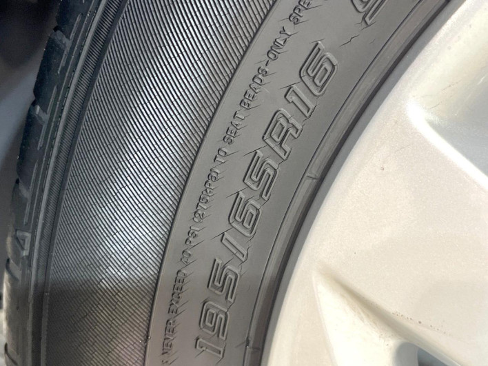 2020 Daihatsu Rocky 5BA-A200S (UW-69f6bb86698fc)[8]
