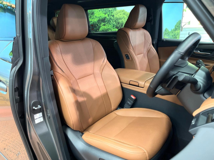 2025 Toyota Vellfire Hybrid 6AA-AAHH40W (UW-69f6bb906b16a)[7]