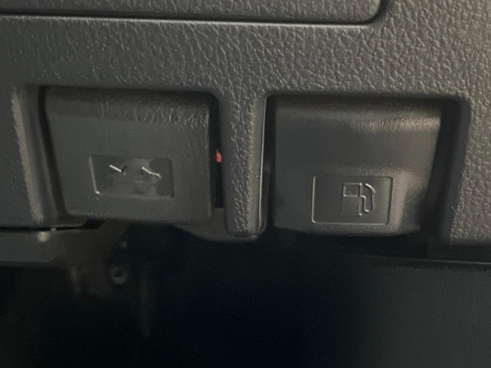 2018 Toyota Alphard DBA-AGH30W (UW-69f6bb98ccb43)[14]
