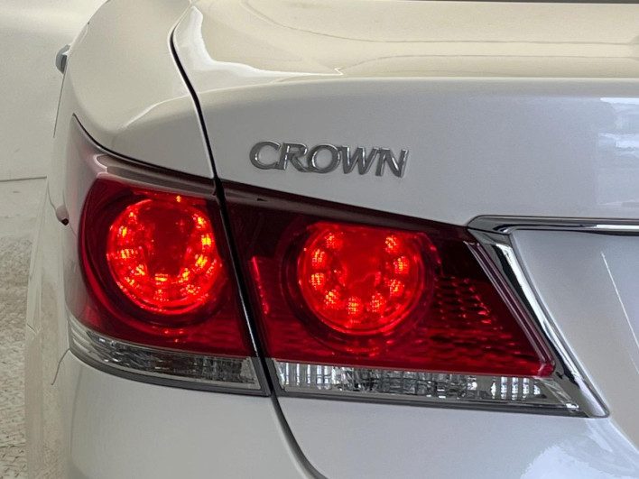 2013 Toyota Crown Hybrid DAA-AWS210 (UW-69f6bba5c37b3)[19]