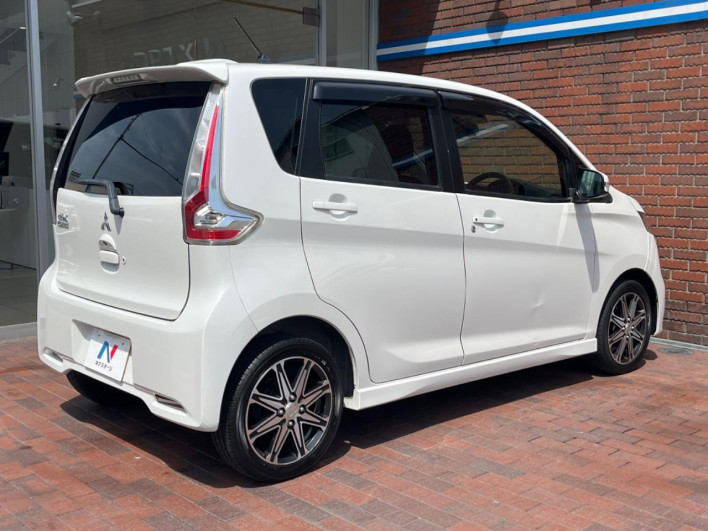 2018 Mitsubishi ek Custom DBA-B11W (UW-69f6bbb9585e0)[11]