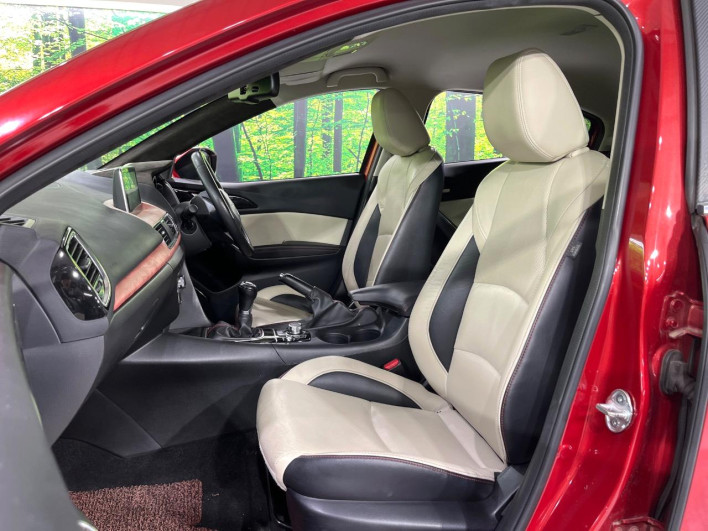 2015 Mazda Axela Sports DBA-BMEFS (UW-69f6bbceb32f6)[27]