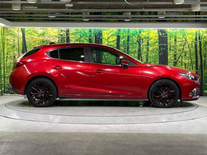 2015 Mazda Axela Sports DBA-BMEFS (UW-69f6bbceb32f6)[8]