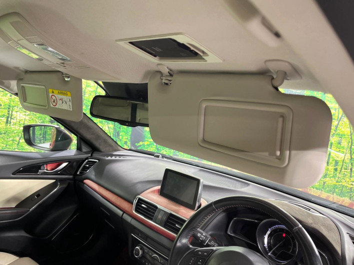 2015 Mazda Axela Sports DBA-BMEFS (UW-69f6bbceb32f6)[22]