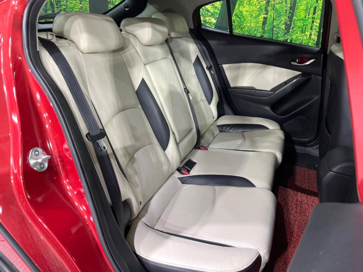 2015 Mazda Axela Sports DBA-BMEFS (UW-69f6bbceb32f6)[26]