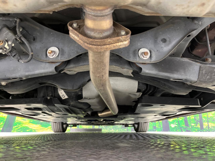 2015 Mazda Axela Sports DBA-BMEFS (UW-69f6bbceb32f6)[18]