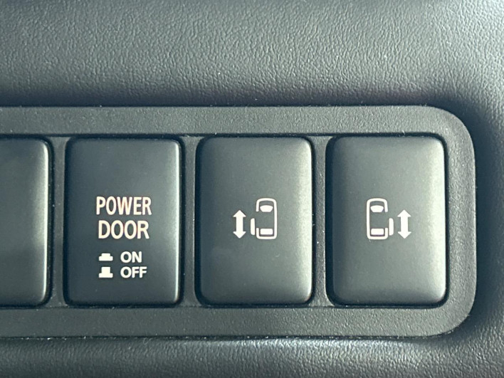 2021 Mitsubishi Delica D:5 3DA-CV1W (UW-69f6bbd22966a)[16]