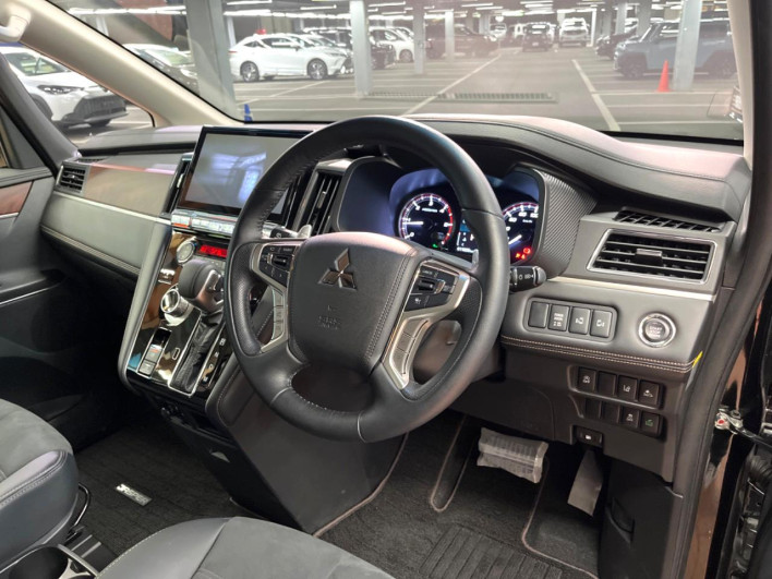 2021 Mitsubishi Delica D:5 3DA-CV1W (UW-69f6bbd32bd00)[5]