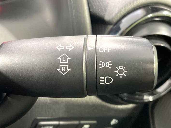 2016 Mazda Demio DBA-DJ3FS (UW-69f6bbd89a515)[27]