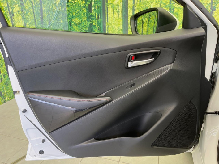 2016 Mazda Demio LDA-DJ5FS (UW-69f6bbd97e987)[29]