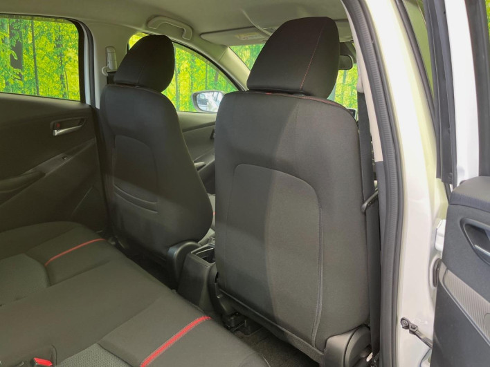 2016 Mazda Demio LDA-DJ5FS (UW-69f6bbd97e987)[24]