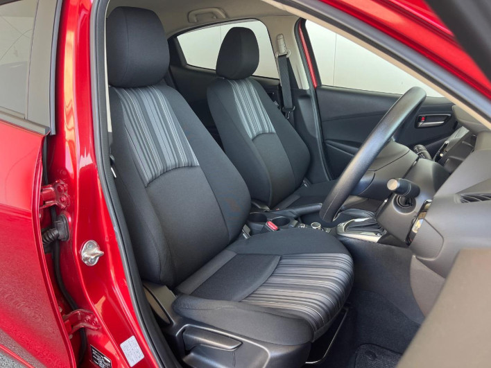 2021 Mazda Mazda2 6BA-DJLFS (UW-69f6bbdb49e97)[13]