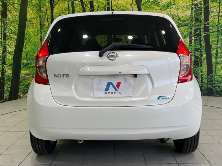 2014 Nissan Note DBA-E12 (UW-69f6bbde77da7)[24]