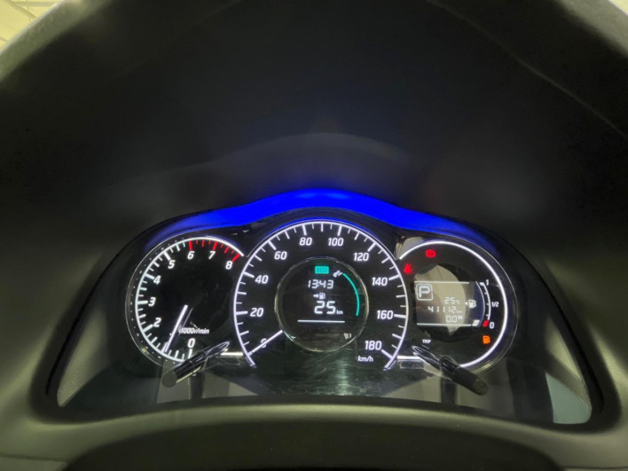 2015 Nissan Note DBA-E12 (UW-69f6bbde8e4ae)[11]
