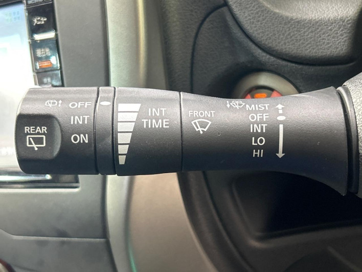 2015 Nissan Note DBA-E12 (UW-69f6bbdf5e5c2)[20]