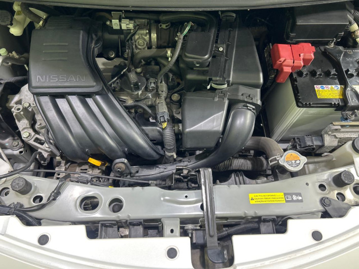 2015 Nissan Note DBA-E12 (UW-69f6bbdf5e5c2)[4]