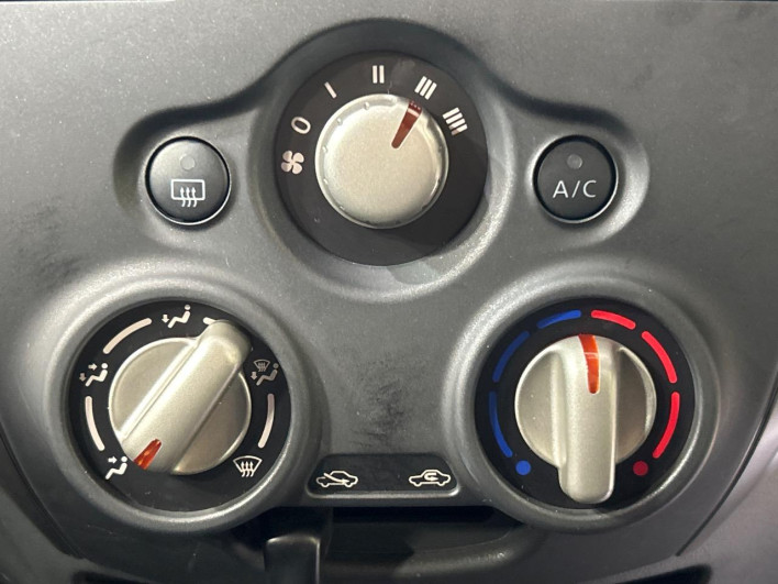 2015 Nissan Note DBA-E12 (UW-69f6bbdf5e5c2)[10]
