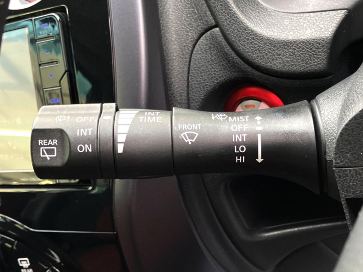 2015 Nissan Note DBA-E12 (UW-69f6bbe06ac5a)[24]