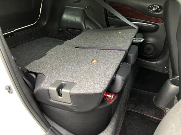 2015 Nissan Note DBA-E12 (UW-69f6bbe06ac5a)[14]