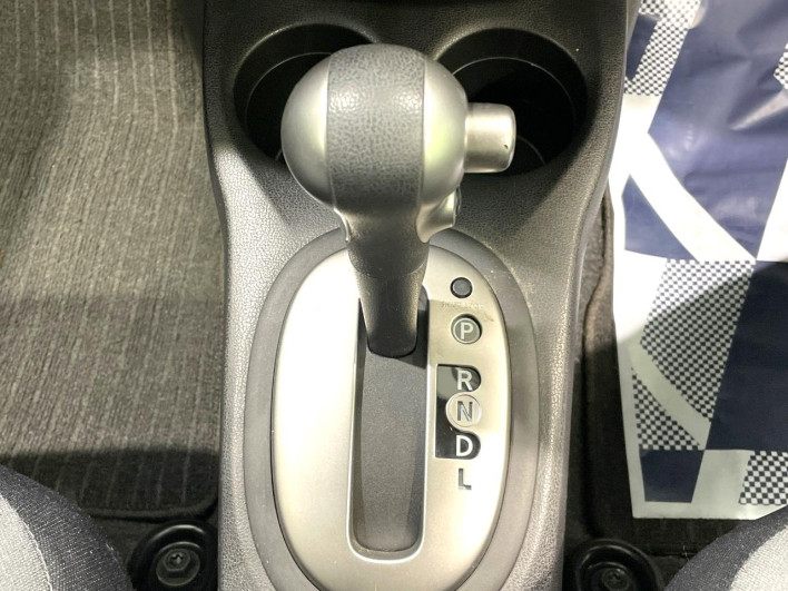 2016 Nissan Note DBA-E12 (UW-69f6bbe0b0fb1)[12]