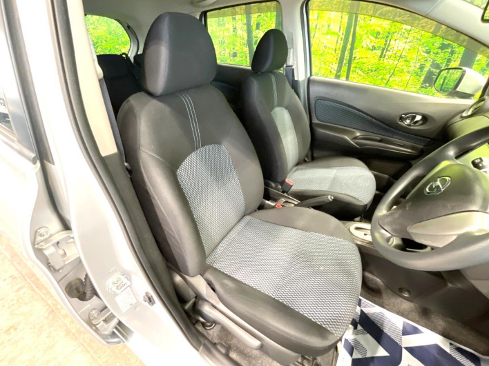 2016 Nissan Note DBA-E12 (UW-69f6bbe0b0fb1)[28]