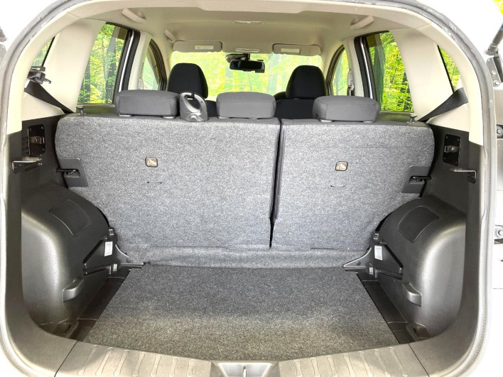 2016 Nissan Note DBA-E12 (UW-69f6bbe0b0fb1)[15]