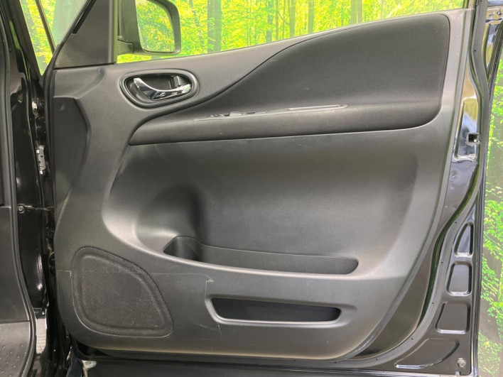2012 Nissan Serena DBA-FC26 (UW-69f6bbe41f408)[20]