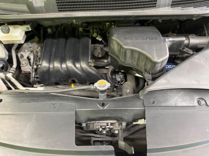 2012 Nissan Serena DBA-FC26 (UW-69f6bbe41f408)[25]