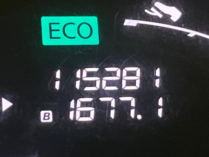 2012 Nissan Serena DBA-FC26 (UW-69f6bbe41f408)[2]