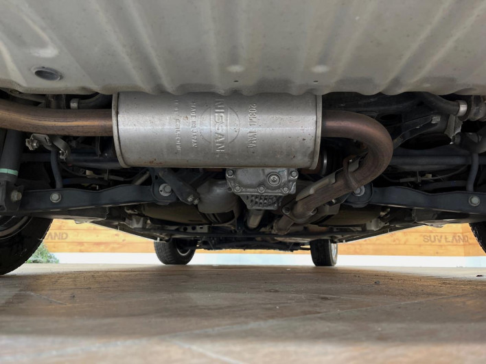 2014 Nissan Serena DBA-FNC26 (UW-69f6bbe890c6a)[8]