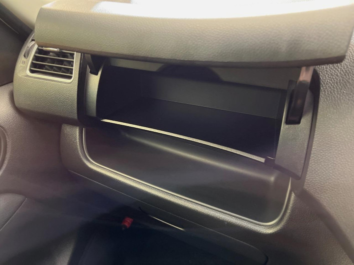 2014 Nissan Serena DBA-FNC26 (UW-69f6bbe890c6a)[24]