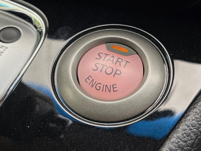 2014 Nissan Serena DBA-FNC26 (UW-69f6bbe890c6a)[23]