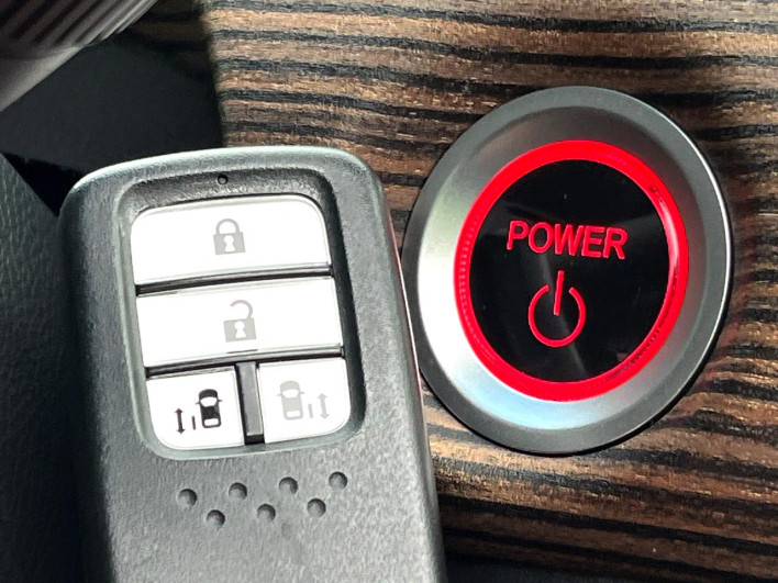 2021 Honda Freed hybrid 6AA-GB7 (UW-69f6bbed2e6a8)[18]