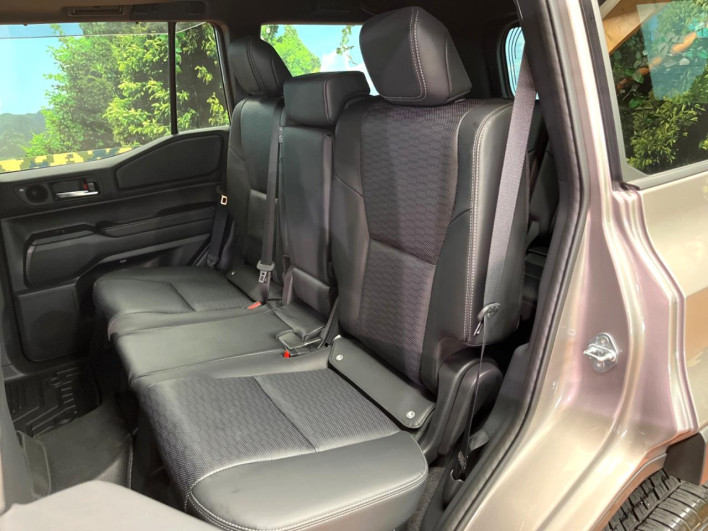 2025 Toyota Land Cruiser 250 3DA-GDJ250W (UW-69f6bbf135a2a)[11]