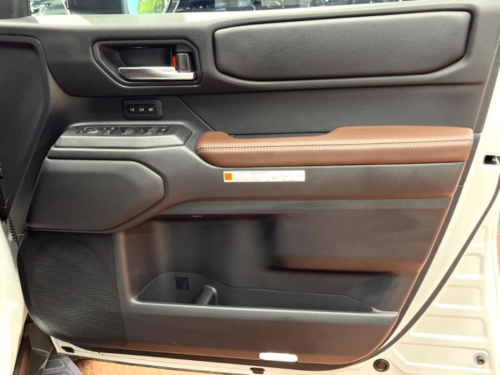 2025 Toyota Land Cruiser 250 3DA-GDJ250W (UW-69f6bbf1606f8)[23]