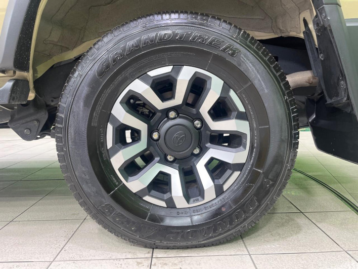 2025 Toyota Land Cruiser 70 3DA-GDJ76W (UW-69f6bbf2e0e8d)[5]