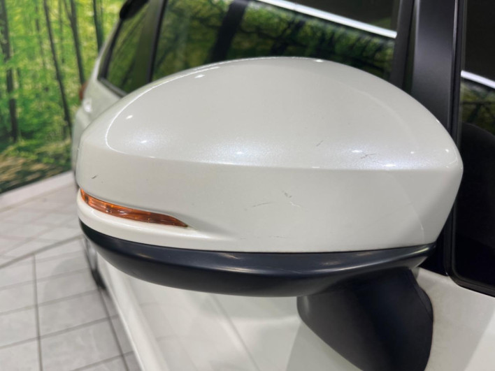 2016 Honda Fit DBA-GK3 (UW-69f6bbfb3f75a)[13]