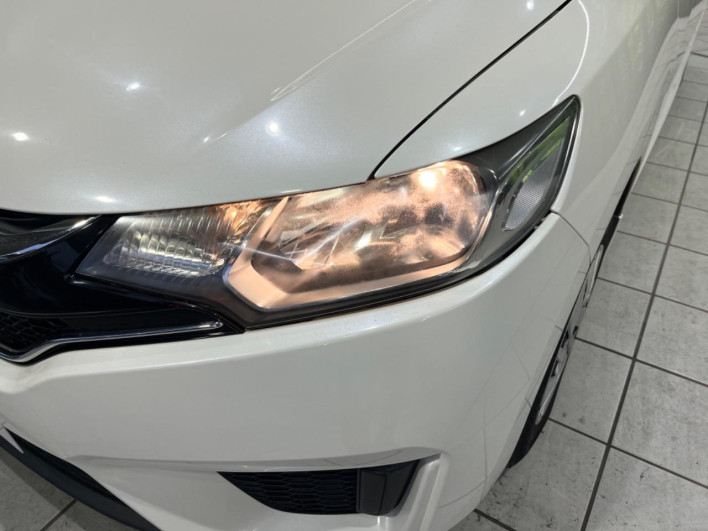 2016 Honda Fit DBA-GK3 (UW-69f6bbfb3f75a)[23]