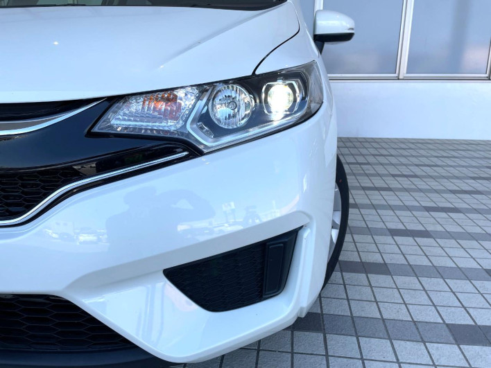 2017 Honda Fit DBA-GK3 (UW-69f6bbfbbe233)[21]