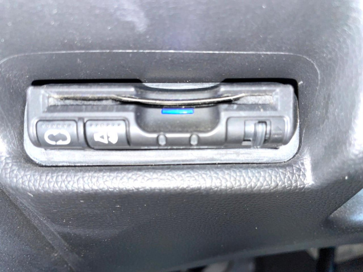 2017 Honda Fit DBA-GK3 (UW-69f6bbfbbe233)[24]