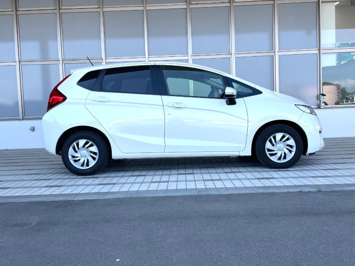2017 Honda Fit DBA-GK3 (UW-69f6bbfbbe233)[5]