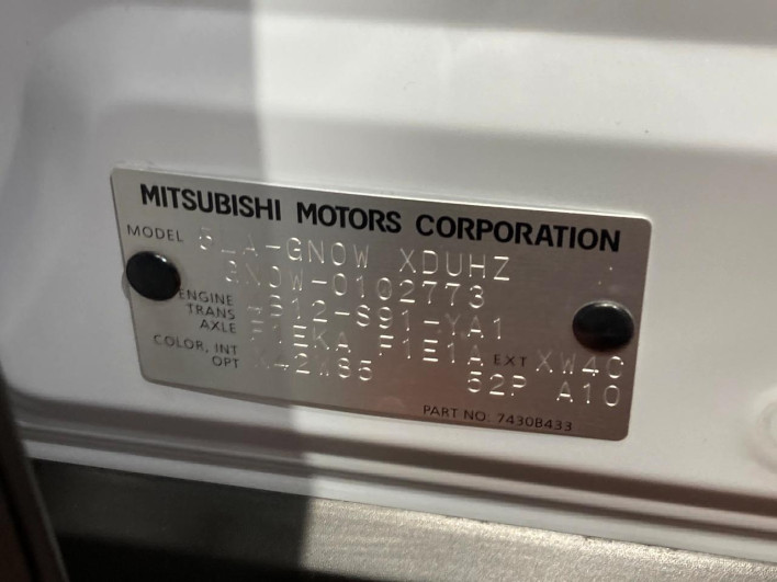 2022 Mitsubishi OUTLANDER PHEV 5LA-GN0W (UW-69f6bbfd2f14e)[1]