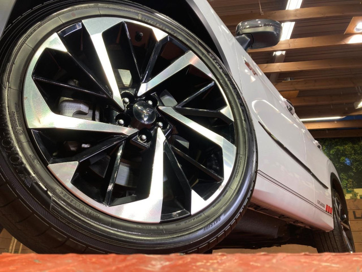 2022 Mitsubishi OUTLANDER PHEV 5LA-GN0W (UW-69f6bbfd2f14e)[11]