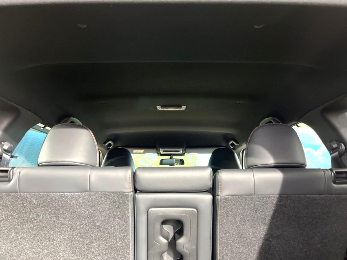 2023 Mitsubishi OUTLANDER PHEV 5LA-GN0W (UW-69f6bbfe2c322)[6]
