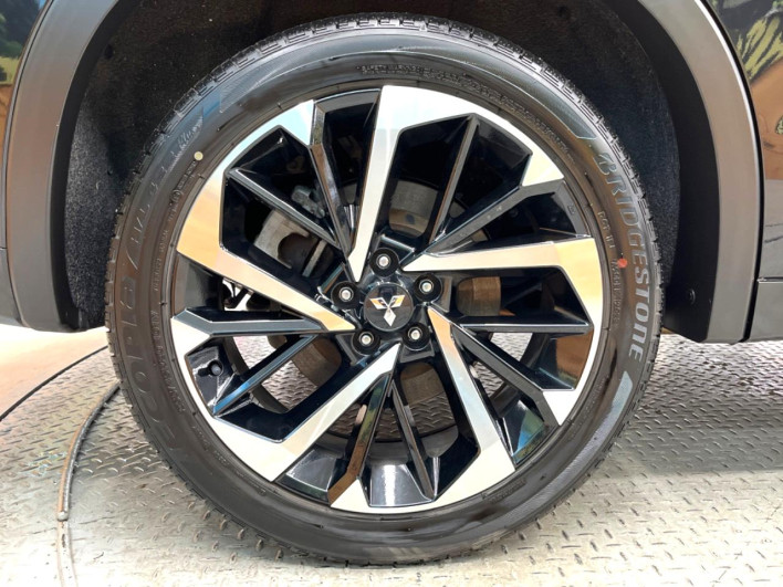 2023 Mitsubishi OUTLANDER PHEV 5LA-GN0W (UW-69f6bbfe2c322)[28]
